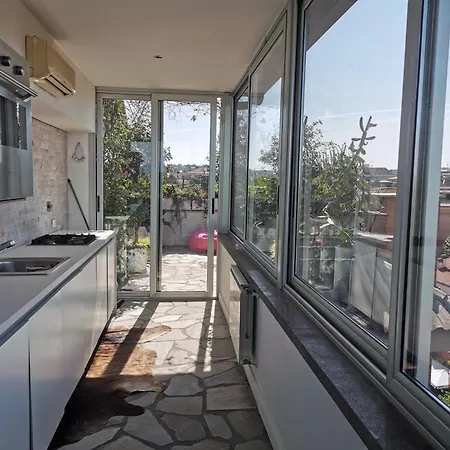 Apartament Housegardenfleming *