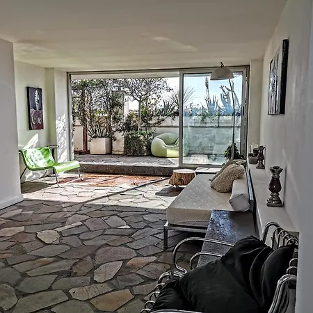 Apartament Housegardenfleming