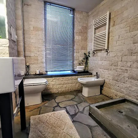 Housegardenfleming Apartman *