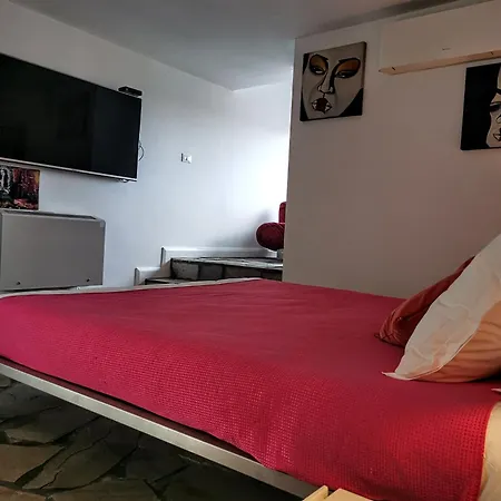 Housegardenfleming * Rome